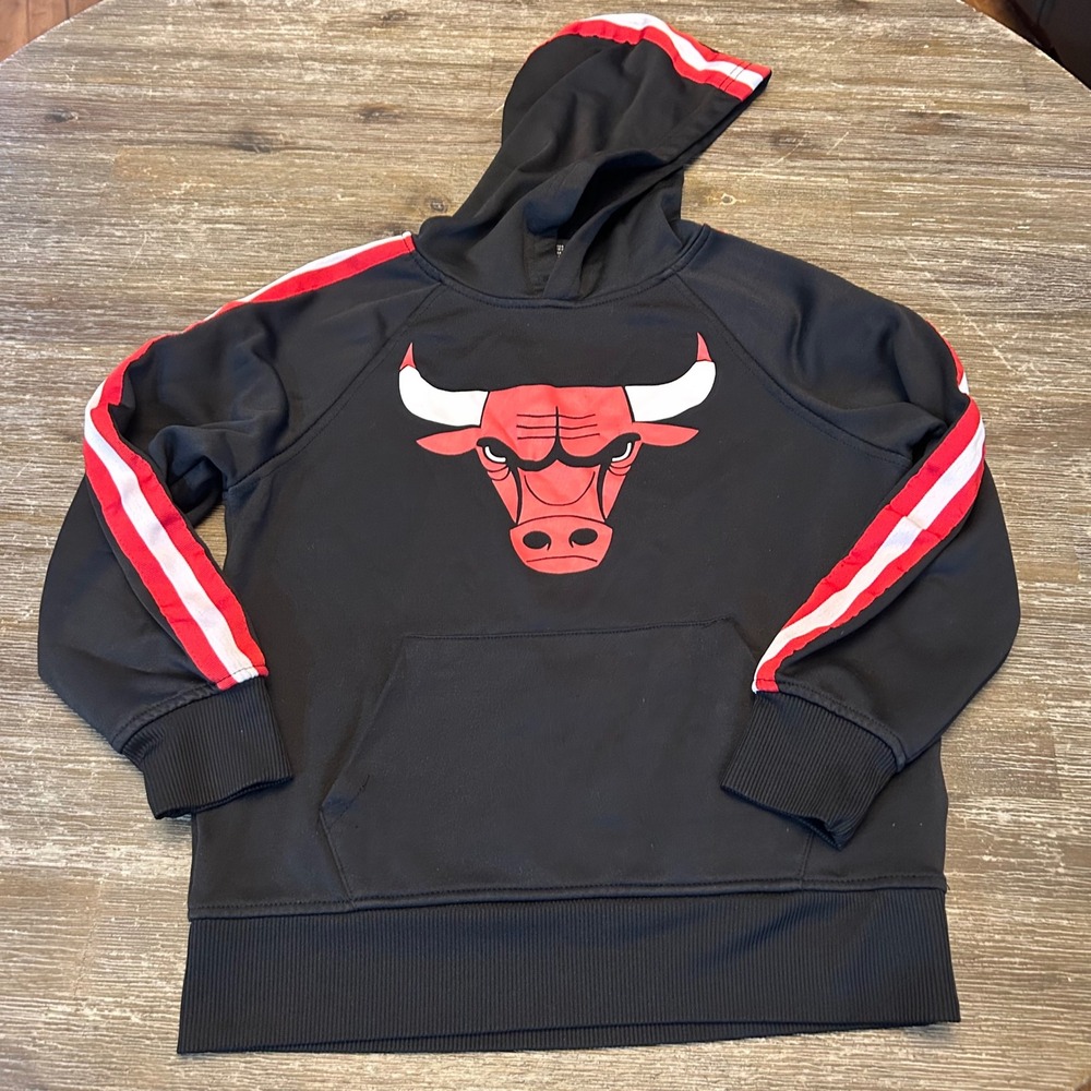 NBA Chicago Bulls Hoodie Kids Size S (8) Black Excellent Striped Raglan‎ Sleeve